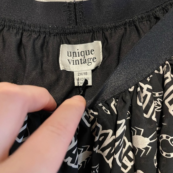 Beetlejuice Unique Vintage Strange & Unusual Glow In The Dark Skirt 2X - Picture 8 of 11